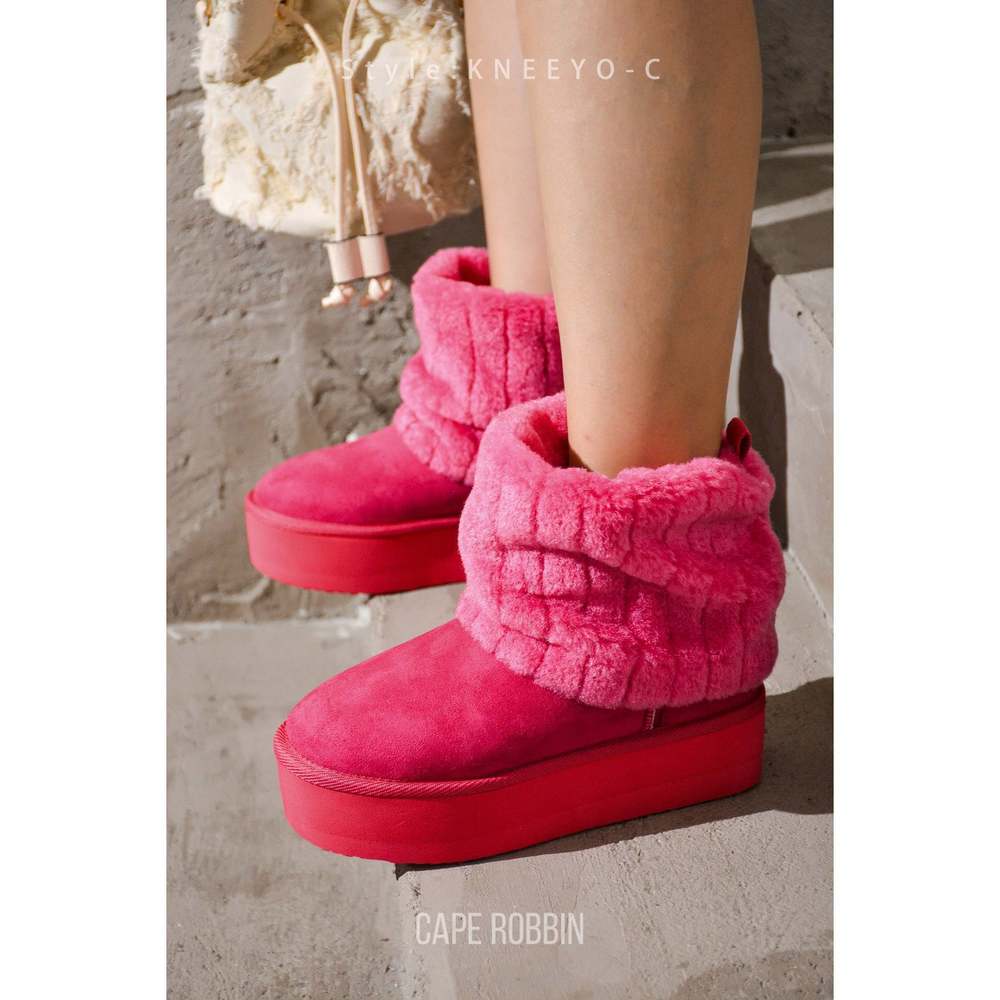 NWT~CAPE ROBBIN KNEEYO -  PINK 5.5 | ALL OFFERS / COUNTEROFFERS WELCOME